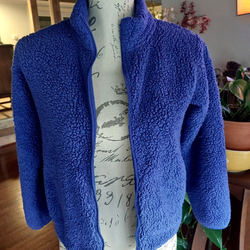 UNI QLO Kids Blue size 9-10 fleece zip up jacket